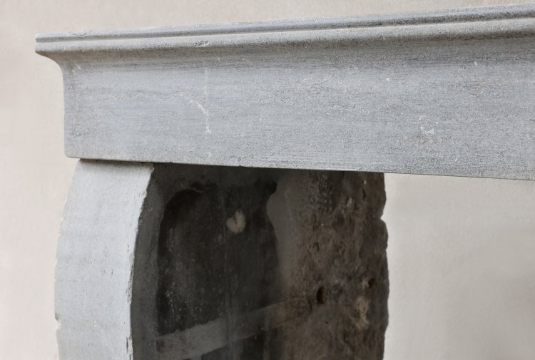 graue kamin von marmorstein