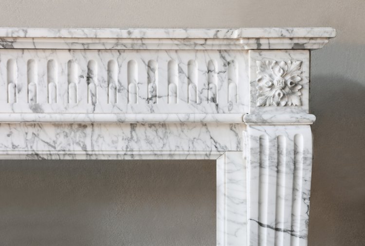 Louis XVI marmor kamin