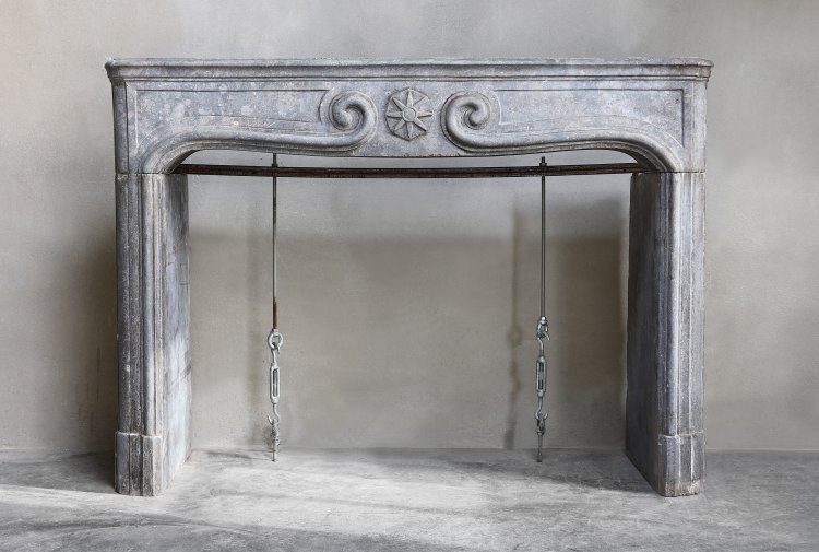 antiker marmorstein mantel