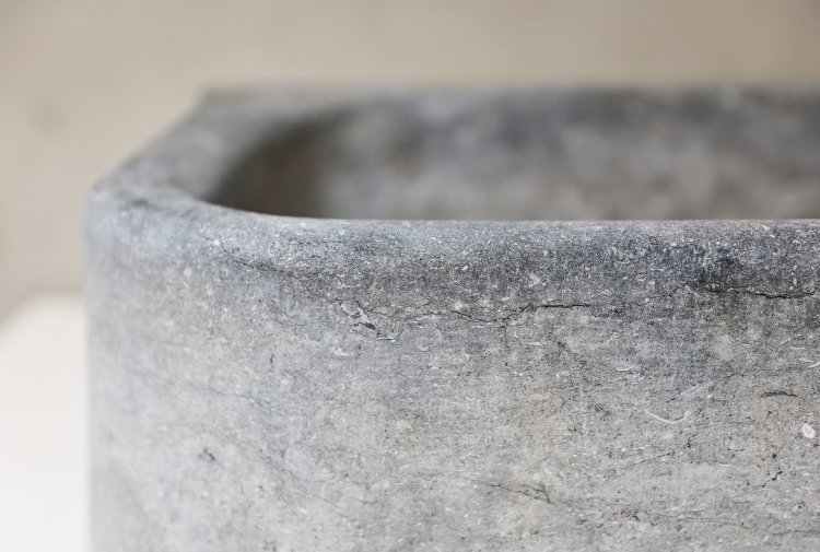 alte spüle von belgischer blaustein