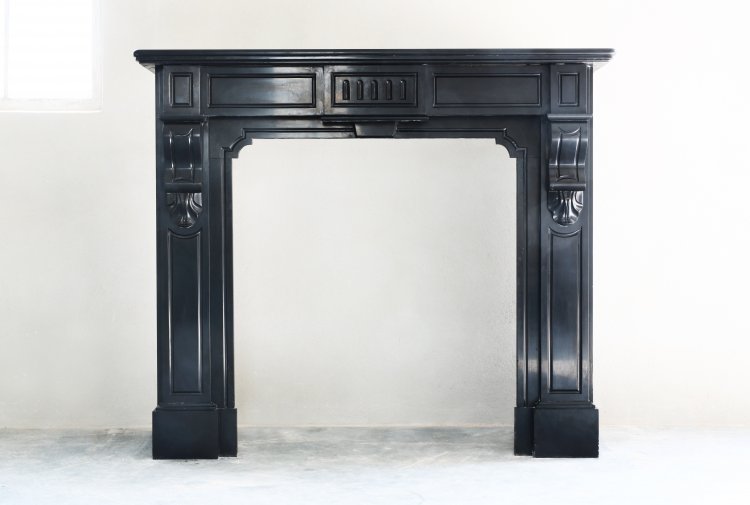 Noir de Mazy Kamin