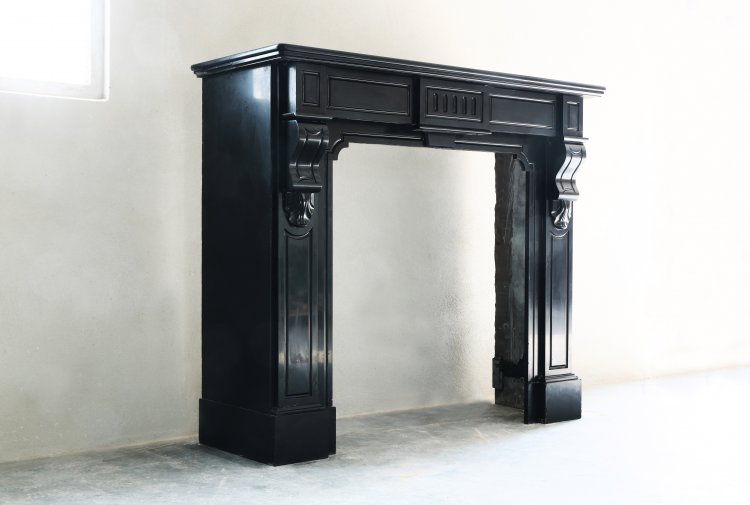 Noir de Mazy Kamin