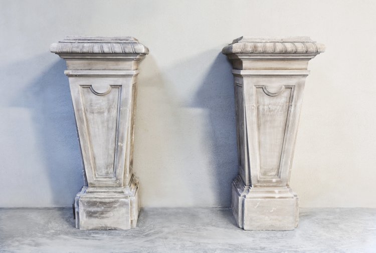 antiker set von säulen