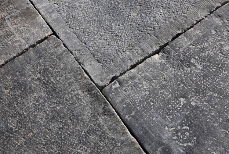 Antiker Belgischer Blaustein Fußbodens 