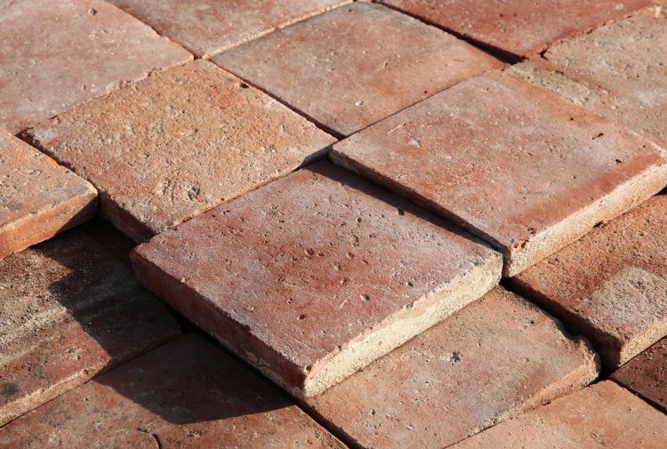 Antike Terracotta Fliesen