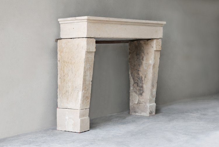 alte französischer kalkstein kamin