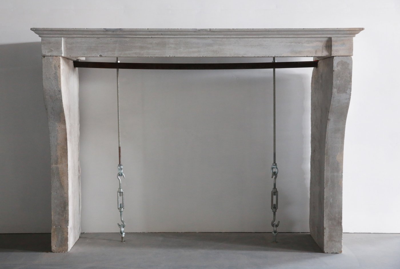 antiker Kalksteinkamin | De Opkamer | Antike Böden und Kamine