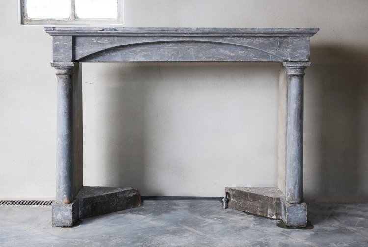 antiker Marmor Steinkamin
